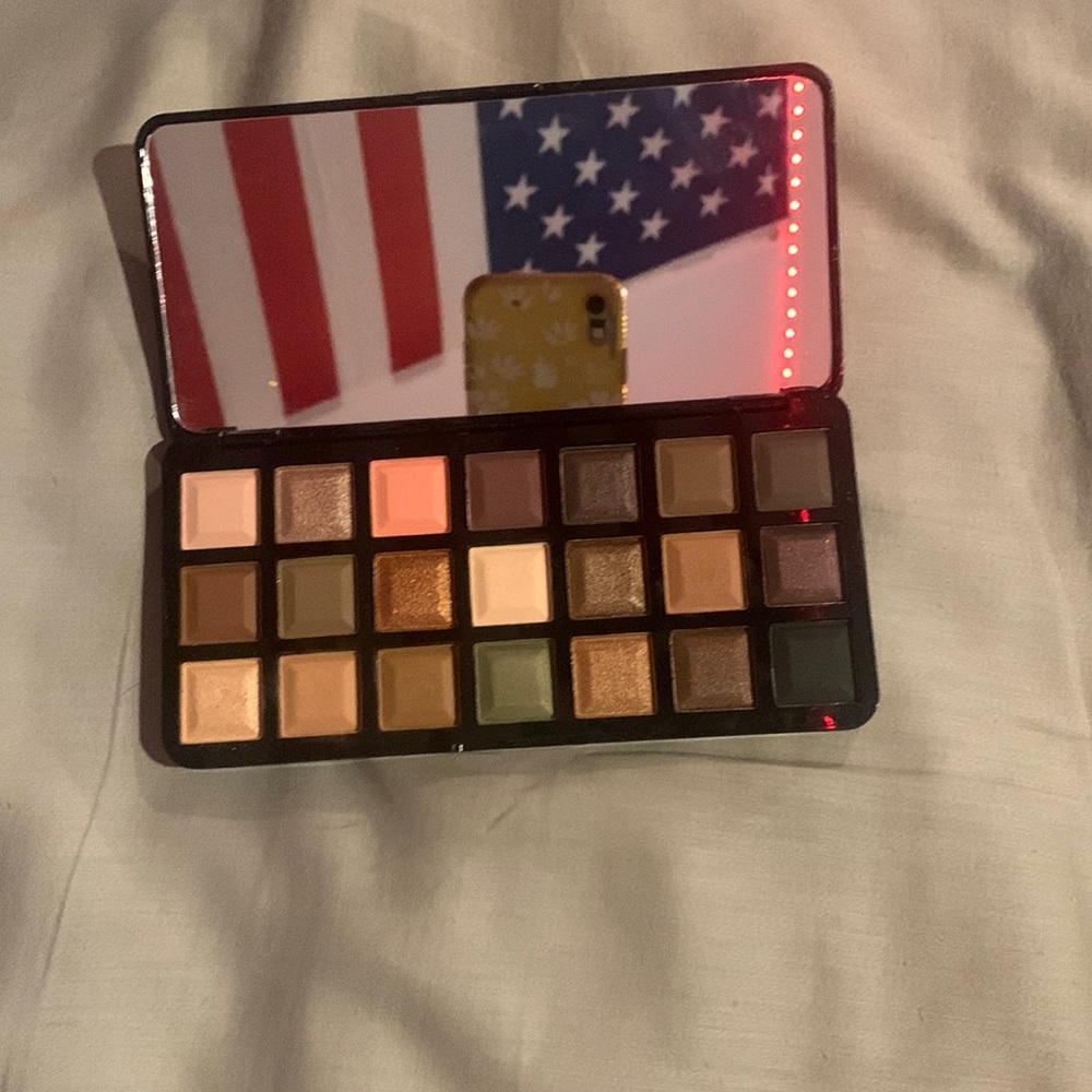 Eyeshadow